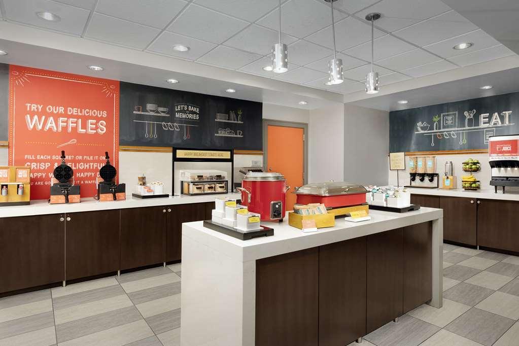 Hampton Inn & Suites Orlando North Алтамонте Спрингс Ресторан фото